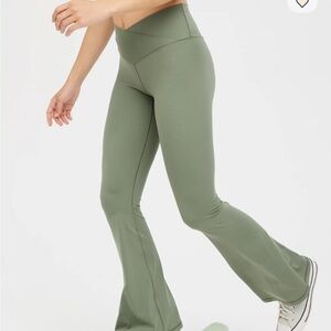 OFFLINE by Aerie Real Me High Waisted Crossover Flare Legging XS